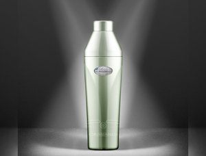 Interpretation of what a car water cup should look like from multiple perspectives? ----Brand QC