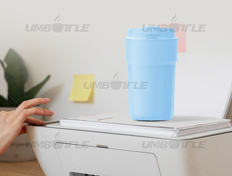 How can people who sit in offices for long periods of time choose water cups and maintain good drinking habits? (First)