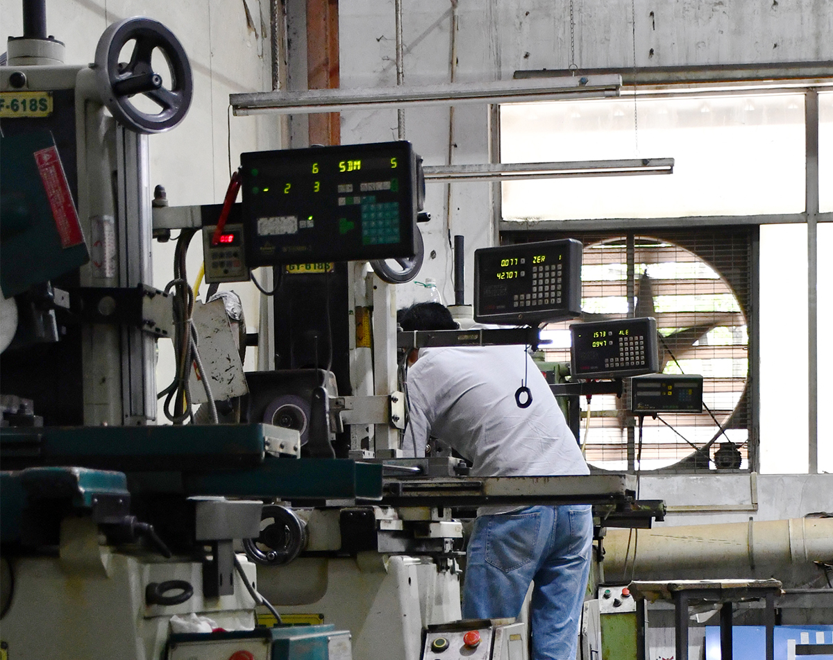 Milling machine